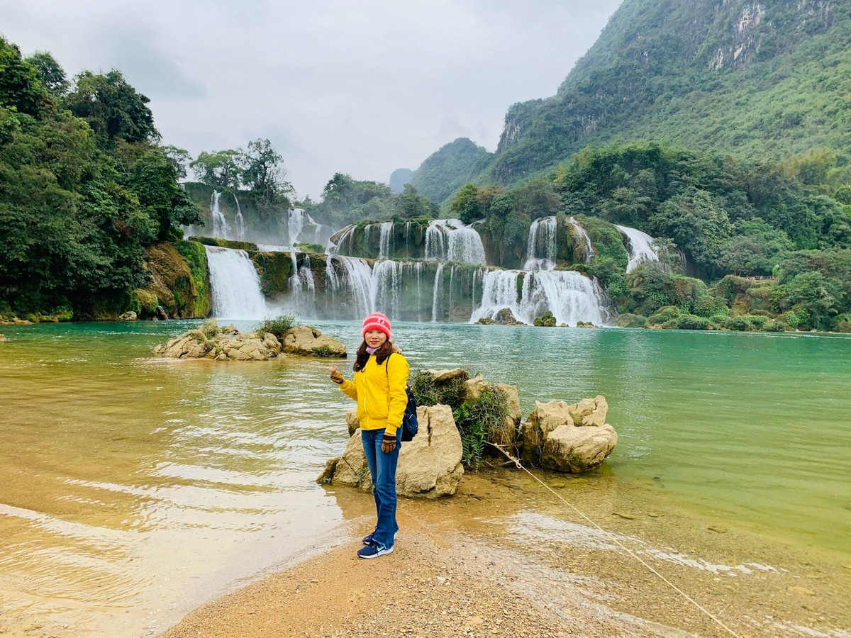 BA BE LAKE ban gioc waterfall packgate tour vietnamdailytorusits