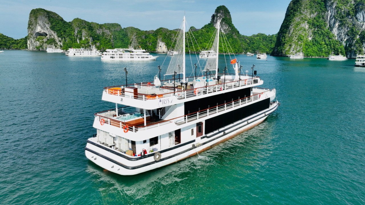 Ha Long Bay One Day Tour Luxury Cruise 2023