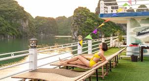 Enjoy Bai Tu Long Bay Tours With Swan Cruise