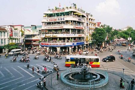 vietnam daily tourist packgate tour